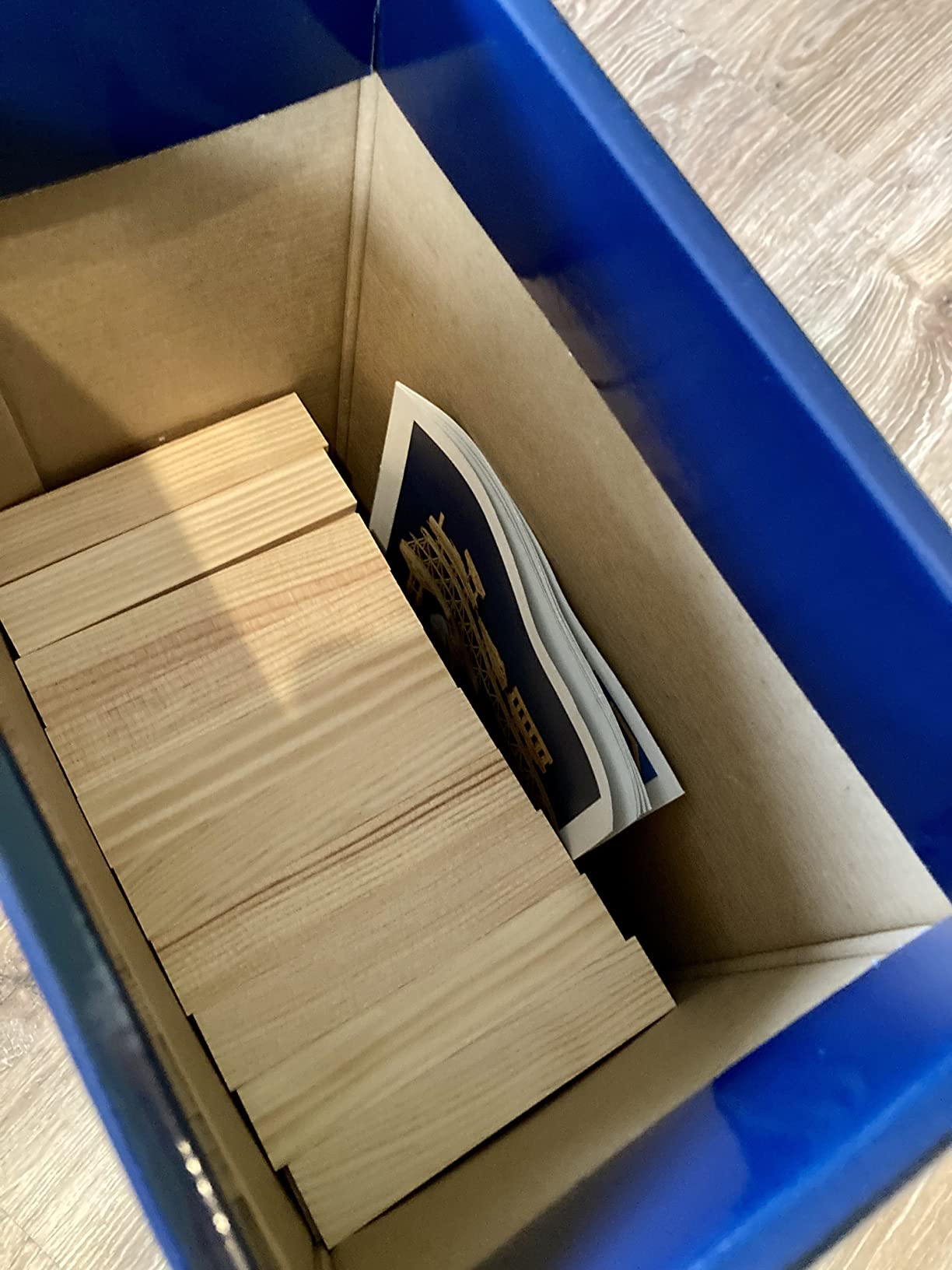 Tolles Konstruktionsspiel, rutscht nur auf Glattboden
