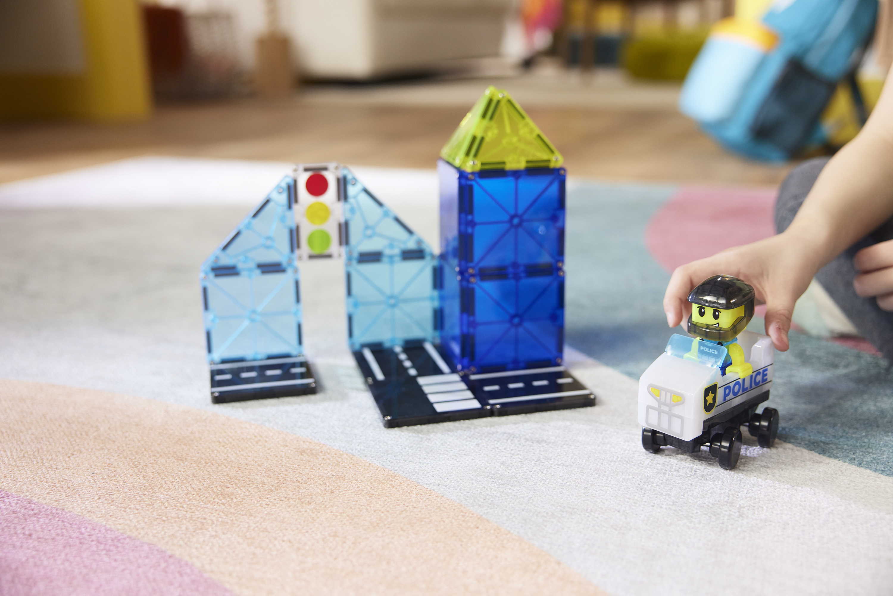 magna-tiles-police-patrol-20-teile-set-magnetisches-polizeiauto-bauset image 3